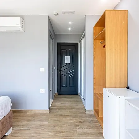 Apartment Sea Breeze 35 Llaman - Free Parking Himarë